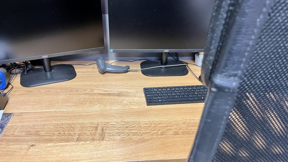 Hled�me nad�en�ho �lena t�mu do kancel��e!